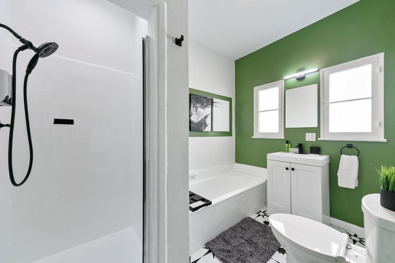 Beverly Hills Stylish & Central 1 Bedroom Apt + Parking Los Angeles Exteriér fotografie